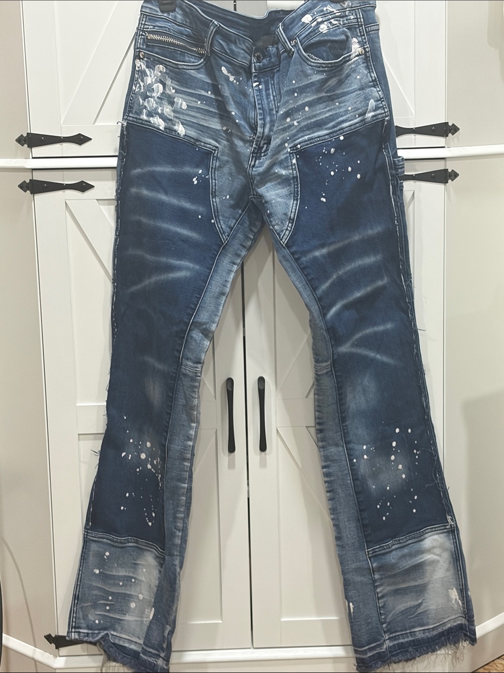 Men's Blue Bootcut Jeans with Paint-Splatter Detail
